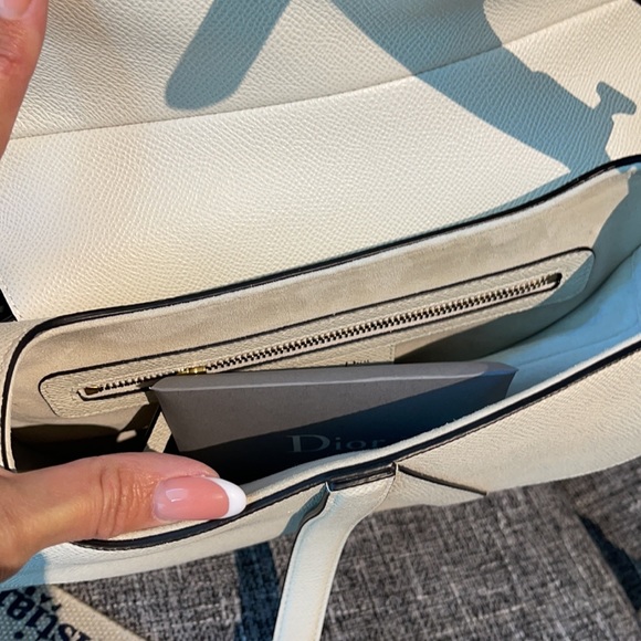 Christian Dior Medium Saddle White Bag / ADJUSTABLE SHOULDER STRAP WITH RING NEW - Picture 6 of 8